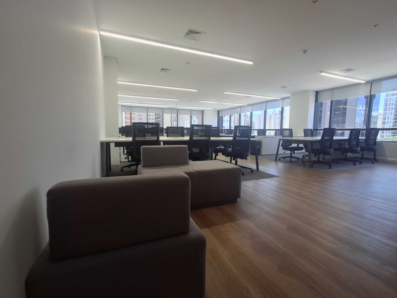 Foto de la sala Oficina privada para 48 puestos en Pinheiros, São Paulo (1/5)