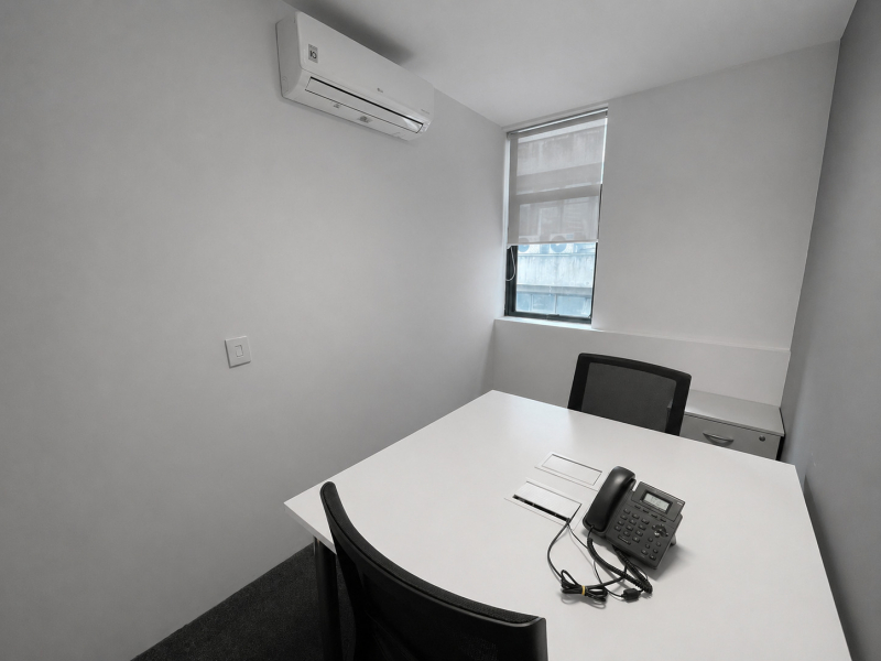 Sala 610 com janela foto 2
