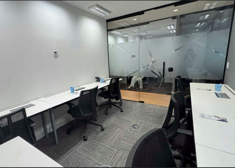 Sala 115 Visão interna foto 4