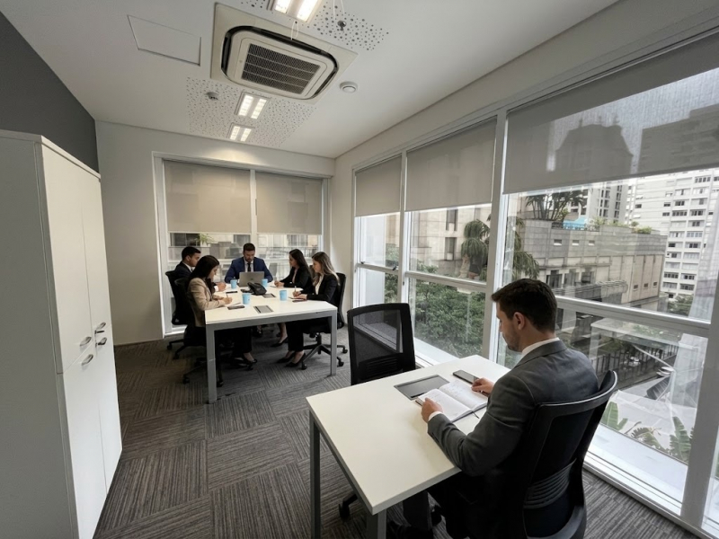 Sala 103 com janela